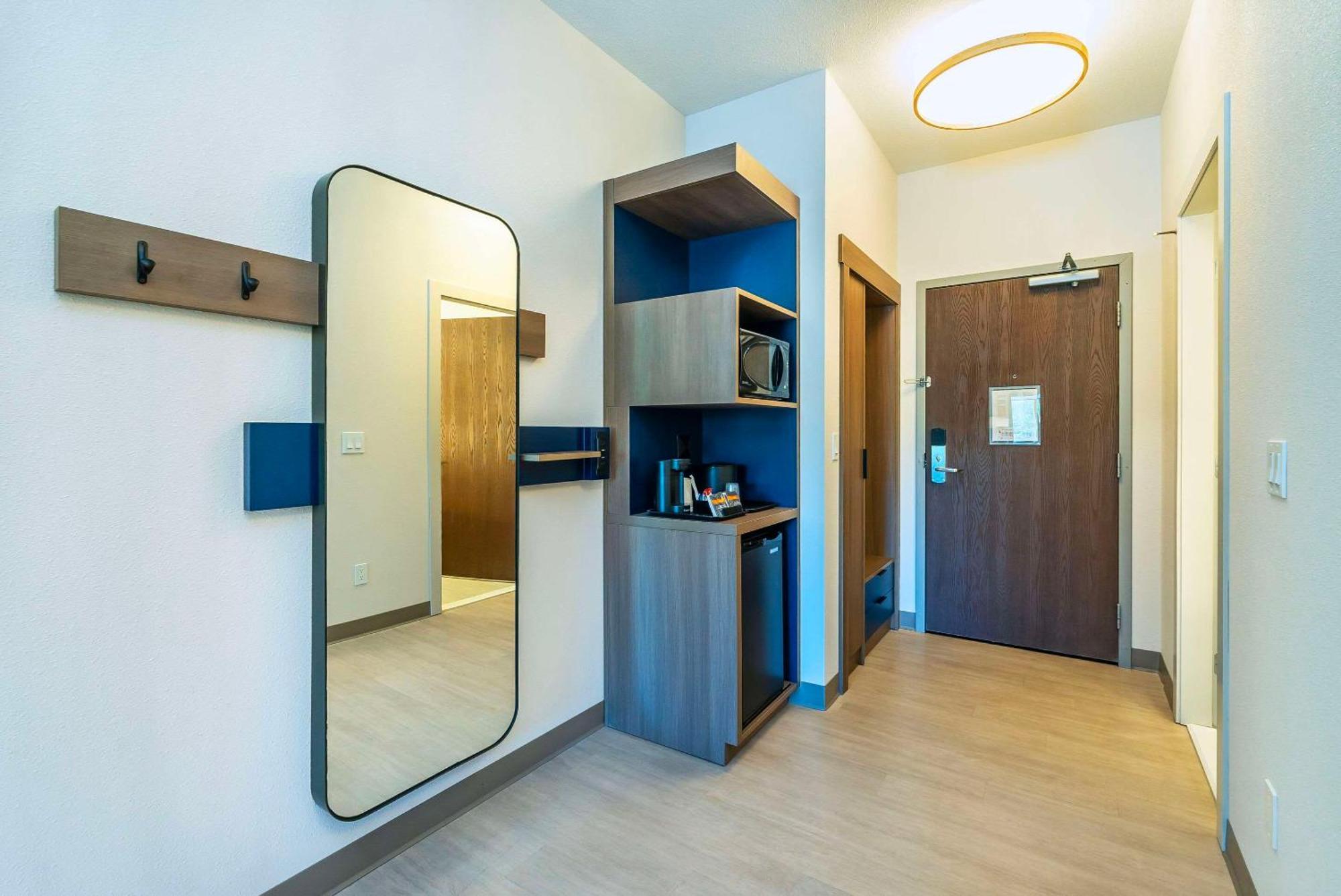 Comfort Suites קלונה מראה חיצוני תמונה