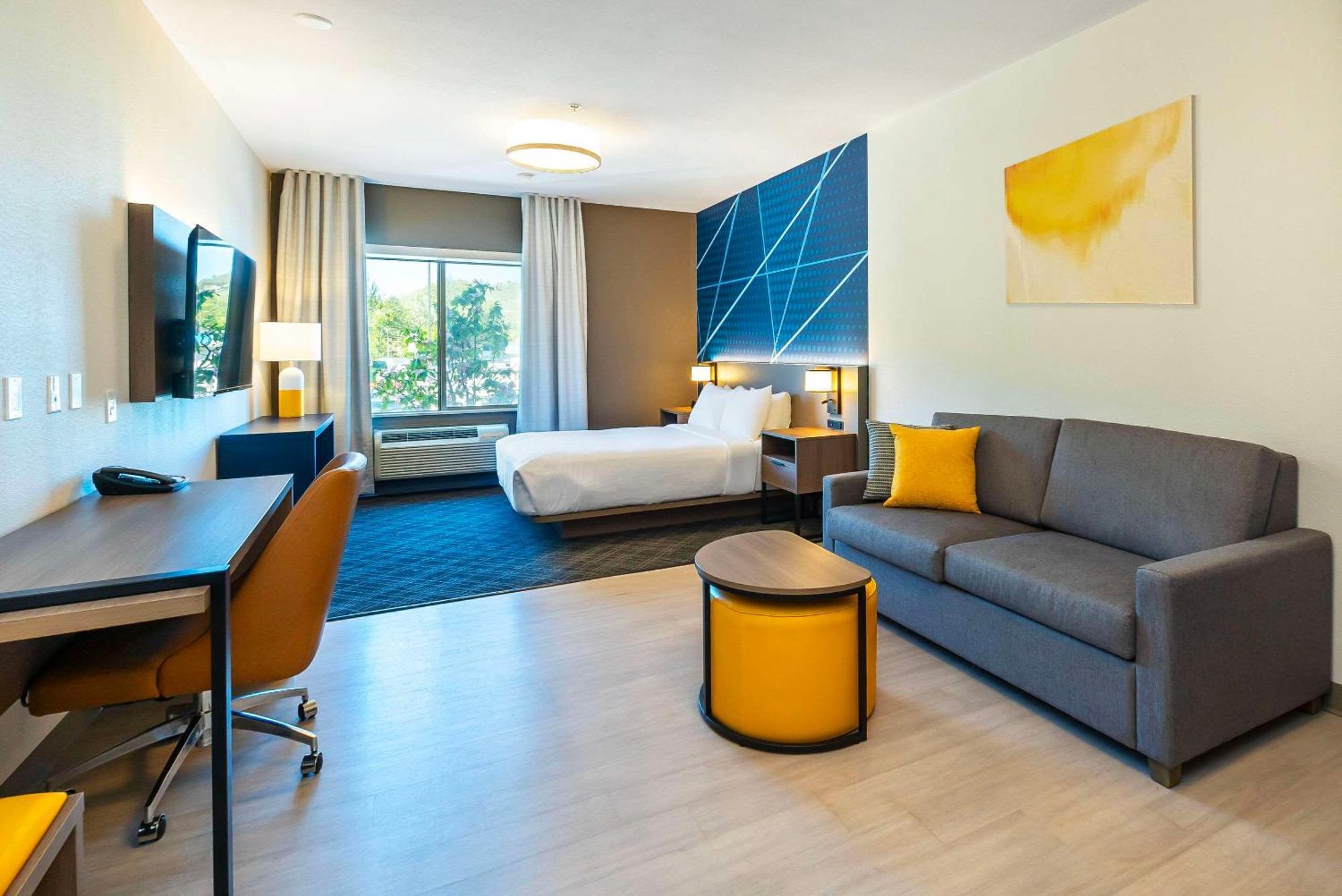Comfort Suites קלונה מראה חיצוני תמונה