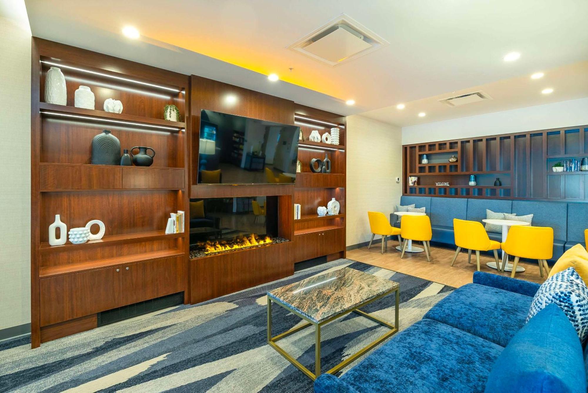 Comfort Suites קלונה מראה חיצוני תמונה